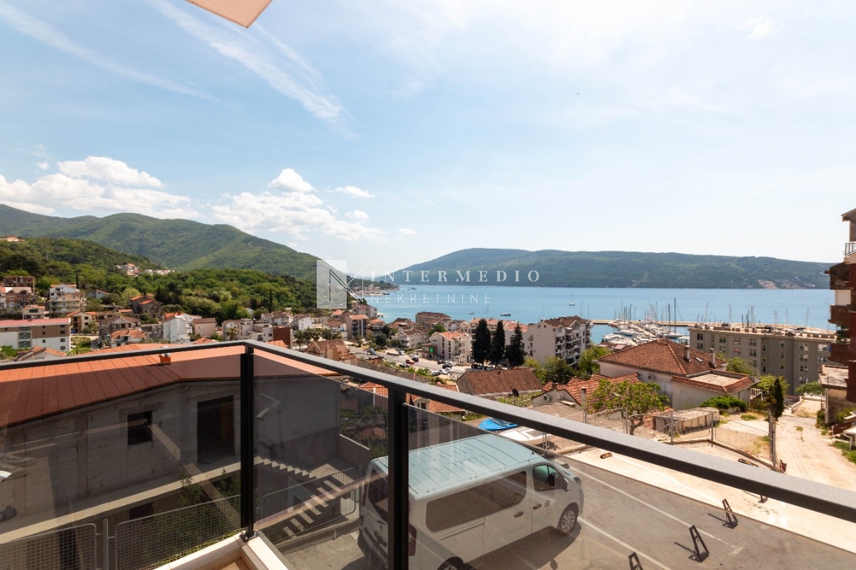 Продажа однокомнатной квартиры в Мельине — новостройка, 45 м², вид на море, 300 м до моря